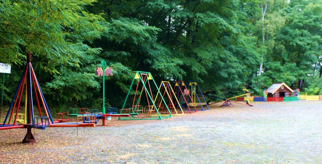 Park Lesny 'U Kaczyny' Rogow Exterior photo